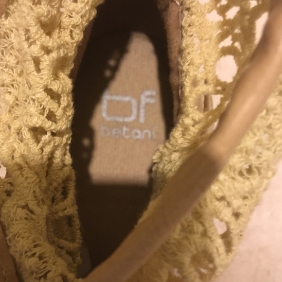 - Betani tan booties with lace and strap - Picture 5 of 6